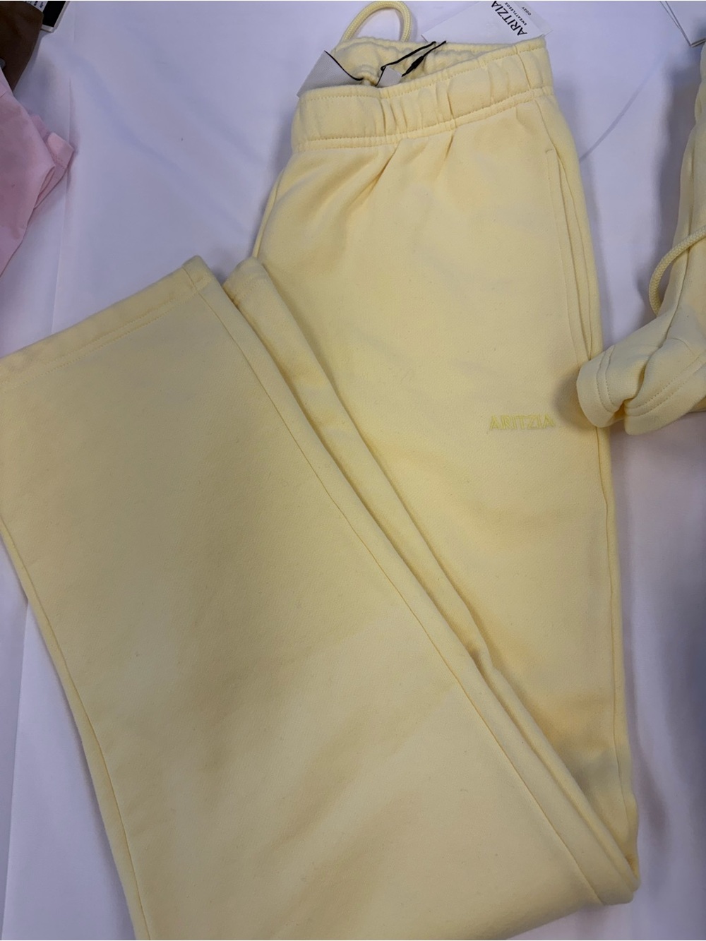 NWT lemonade aritzia sweatfleece